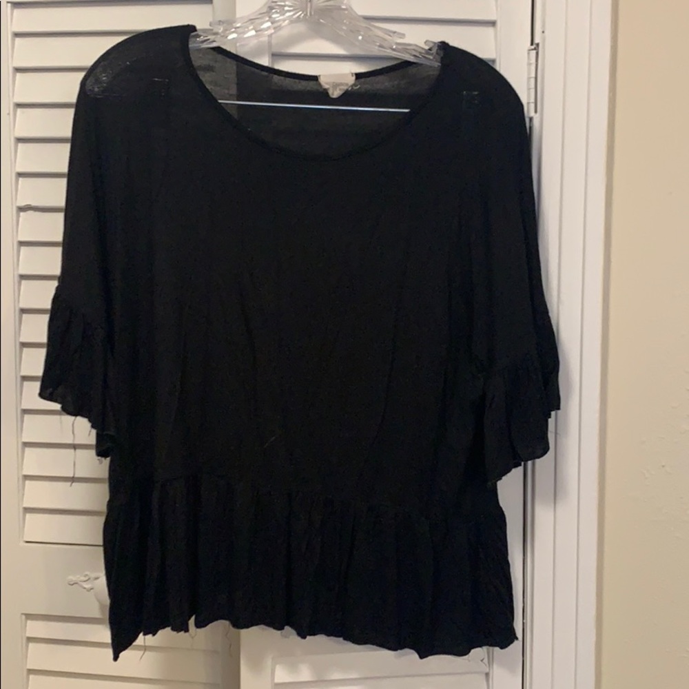 Black ruffle tee
